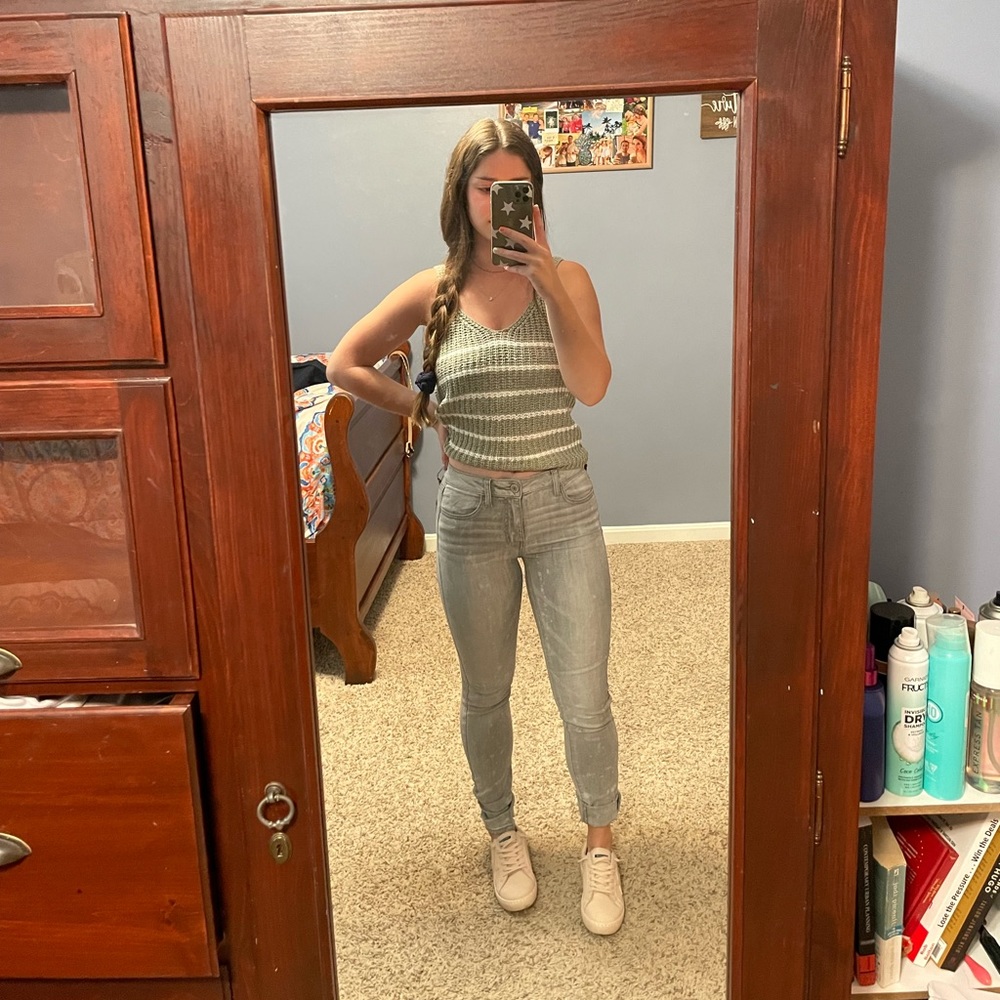 Cute grey splatter painty skinny jeans